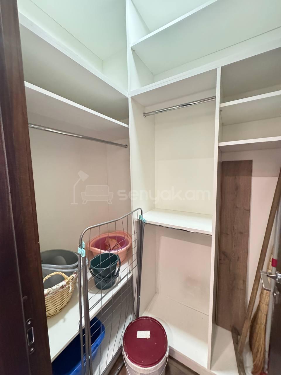 3 Սենյականոց Բնակարան, 120քմ, 9/13 հարկ, Կապիտալ Վերանորոգված, Կահավորված, Արևկող
