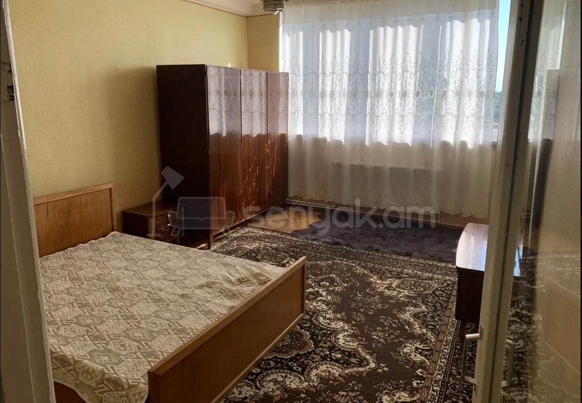 2 Սենյականոց Բնակարան Քարե Շենքում, 65քմ, 5/5 հարկ, Կապիտալ Վերանորոգված, Կահավորված