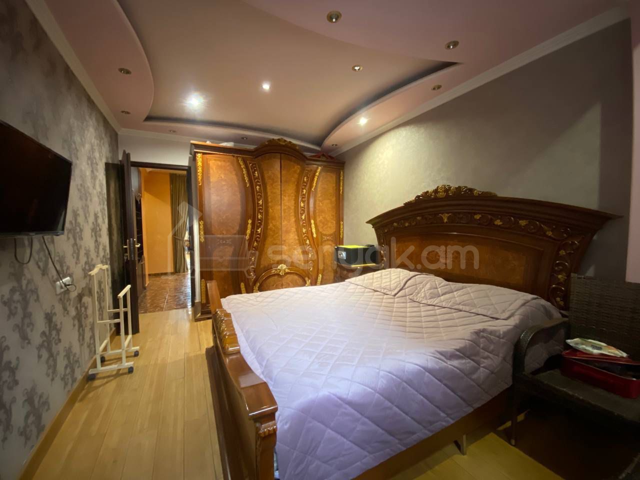 3 Սենյականոց Բնակարան, 92քմ, 2/10 հարկ, Կապիտալ Վերանորոգված