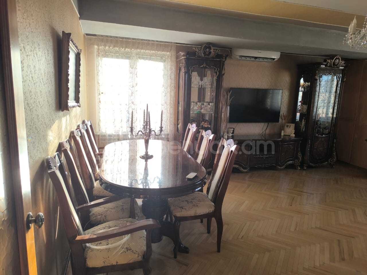 3 Սենյականոց Բնակարան, 83քմ, 12/14 հարկ, Նորմալ Վիճակում