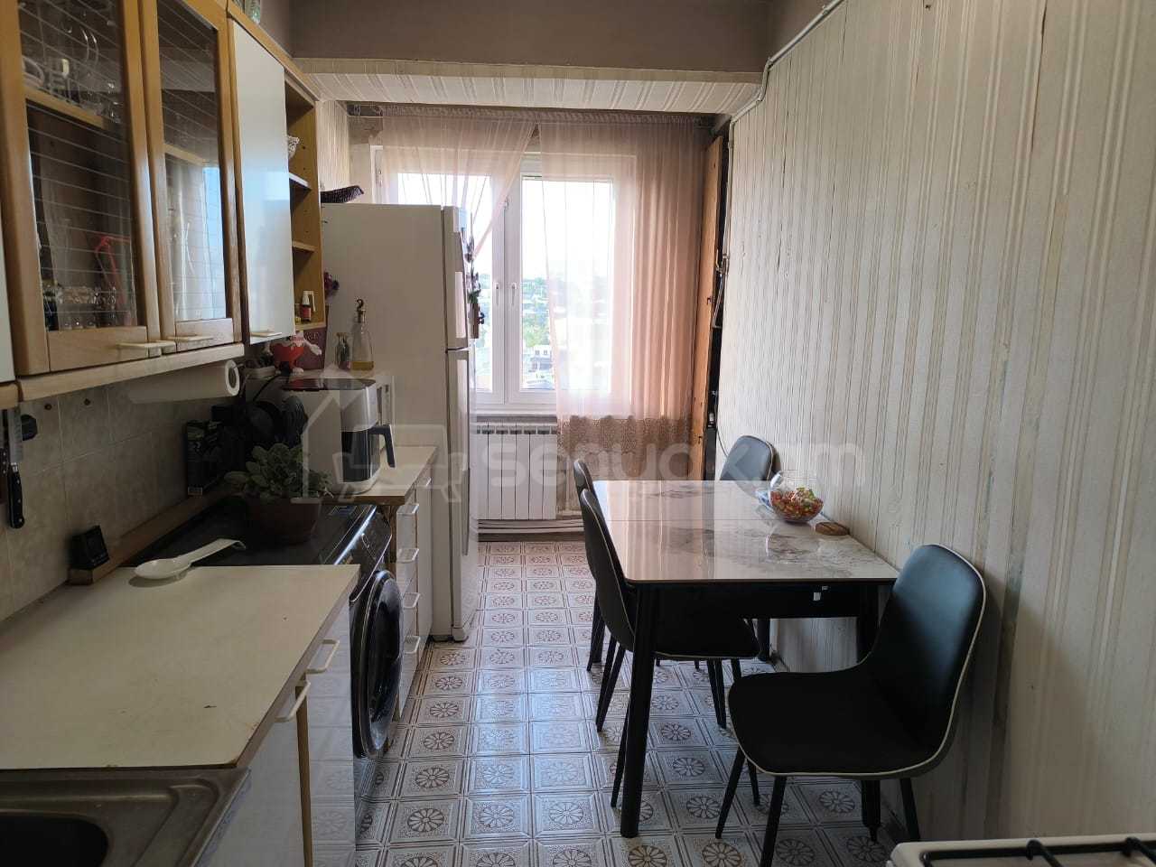 3 Սենյականոց Բնակարան, 83քմ, 12/14 հարկ, Նորմալ Վիճակում