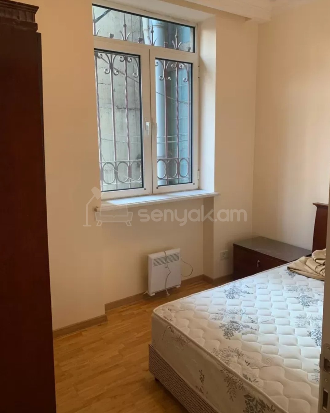 3 Սենյականոց Բնակարան Քարե Շենքում, 80քմ, 2/9 հարկ, Կապիտալ Վերանորոգված