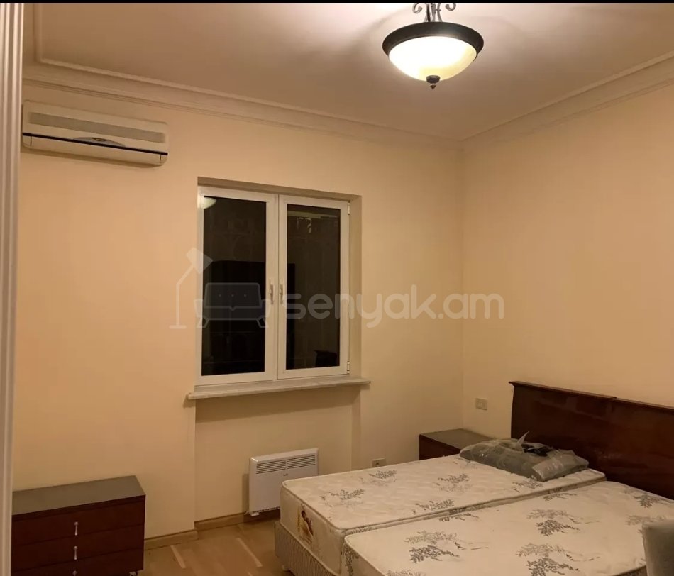 3 Սենյականոց Բնակարան Քարե Շենքում, 80քմ, 2/9 հարկ, Կապիտալ Վերանորոգված