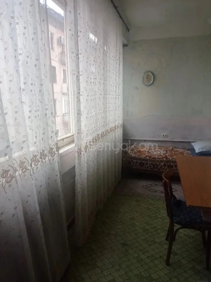 4 Սենյականոց Բնակարան, 91քմ, 3/9 հարկ, Պետական Վիճակում