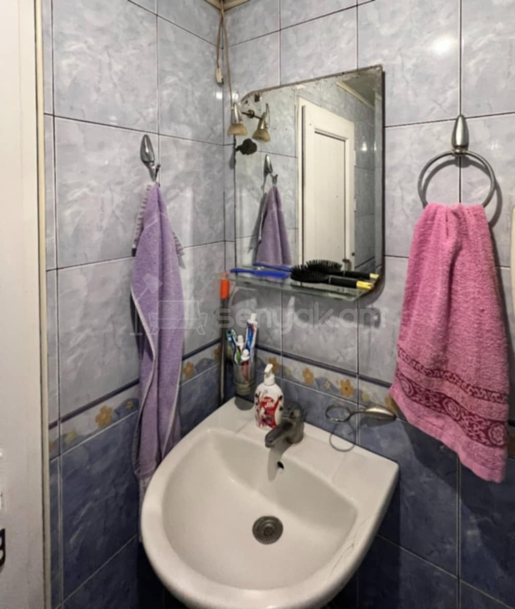 2 Սենյականոց Բնակարան Քարե Շենքում, 40քմ, 5/6 հարկ, Կապիտալ Վերանորոգված, Կահավորված, Արևկող