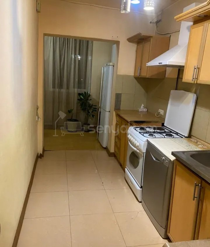 3 Սենյականոց Բնակարան, 80քմ, 7/9 հարկ, Նորմալ Վիճակում, Կահավորված