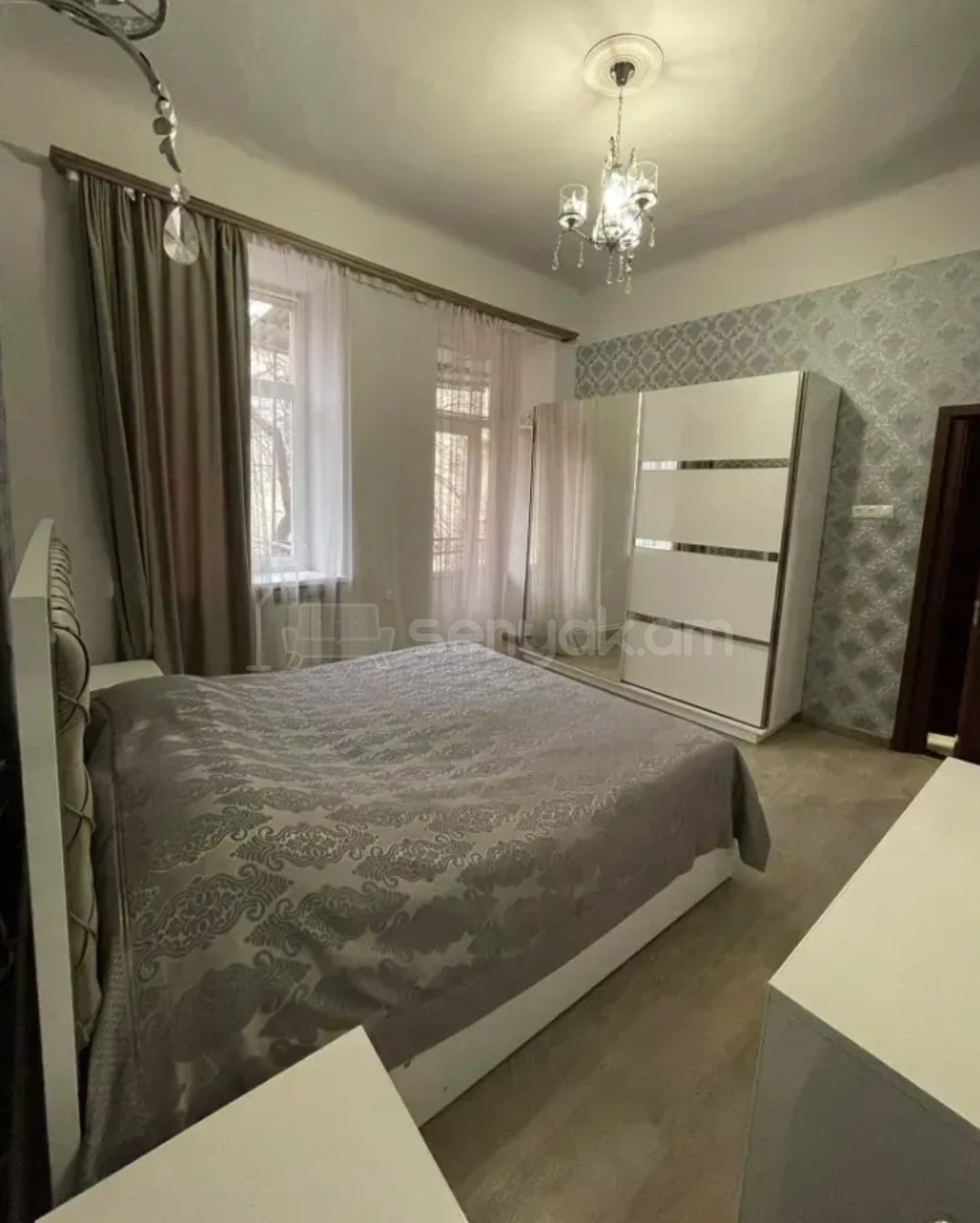 3 Սենյականոց Բնակարան Քարե Շենքում, 81քմ, 3/3 հարկ, Կապիտալ Վերանորոգված