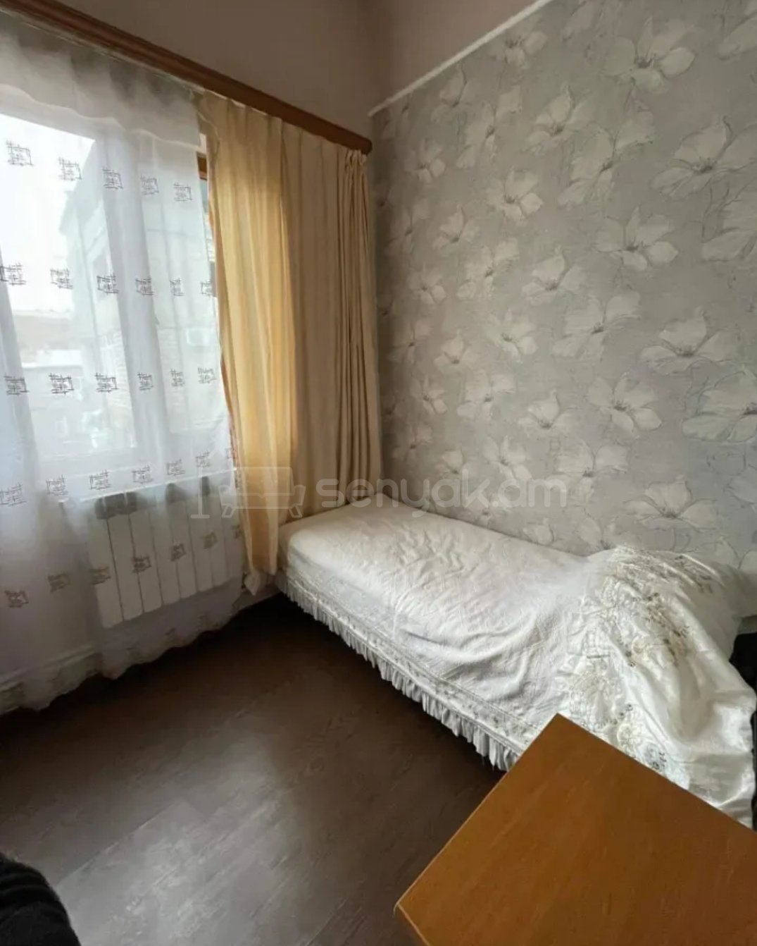 3 Սենյականոց Բնակարան Քարե Շենքում, 81քմ, 3/3 հարկ, Կապիտալ Վերանորոգված