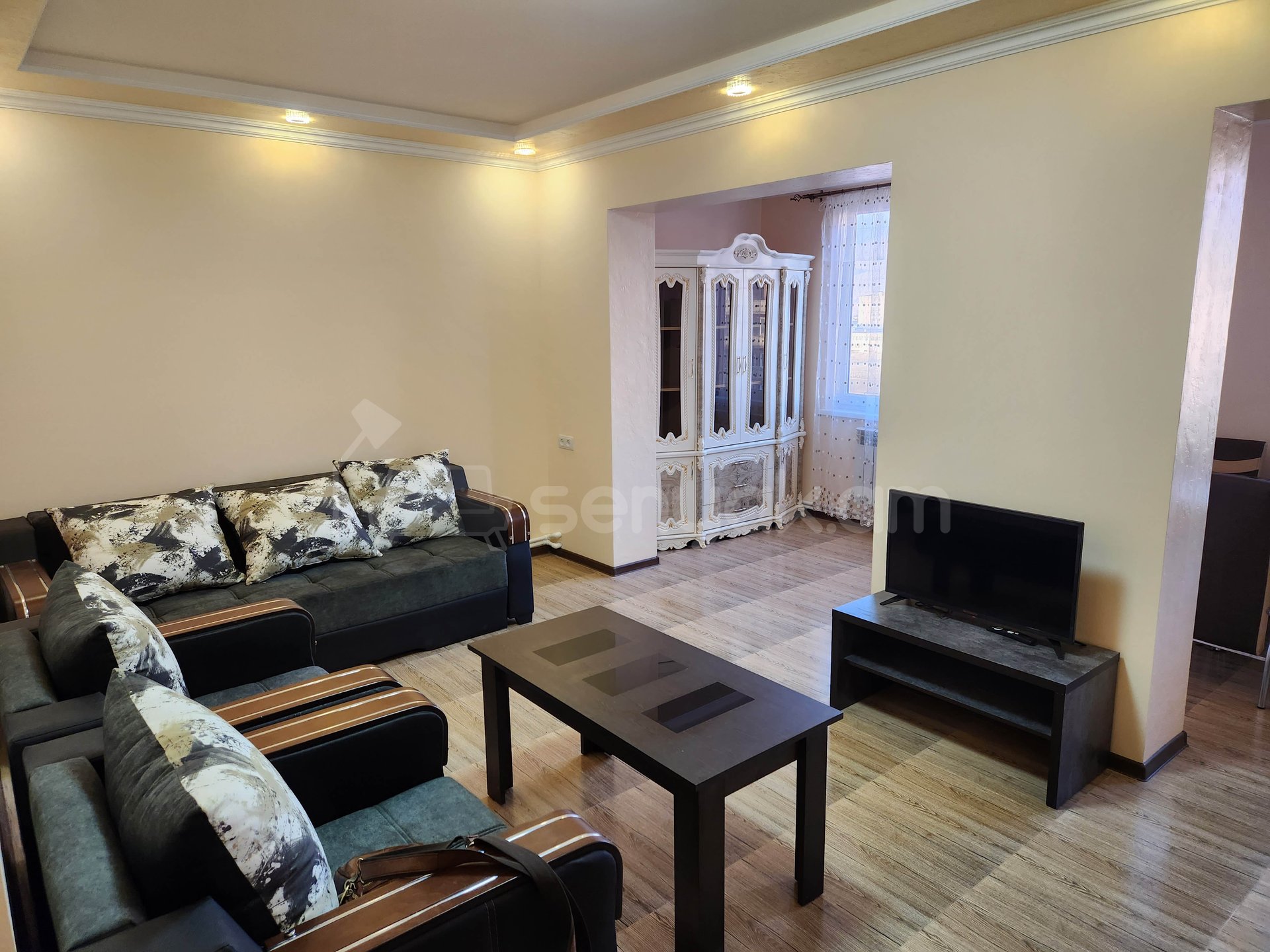 2 Սենյականոց Բնակարան, 50քմ, 7/9 հարկ, Դիզայներական Վերանորոգված, Կահավորված, Արևկող