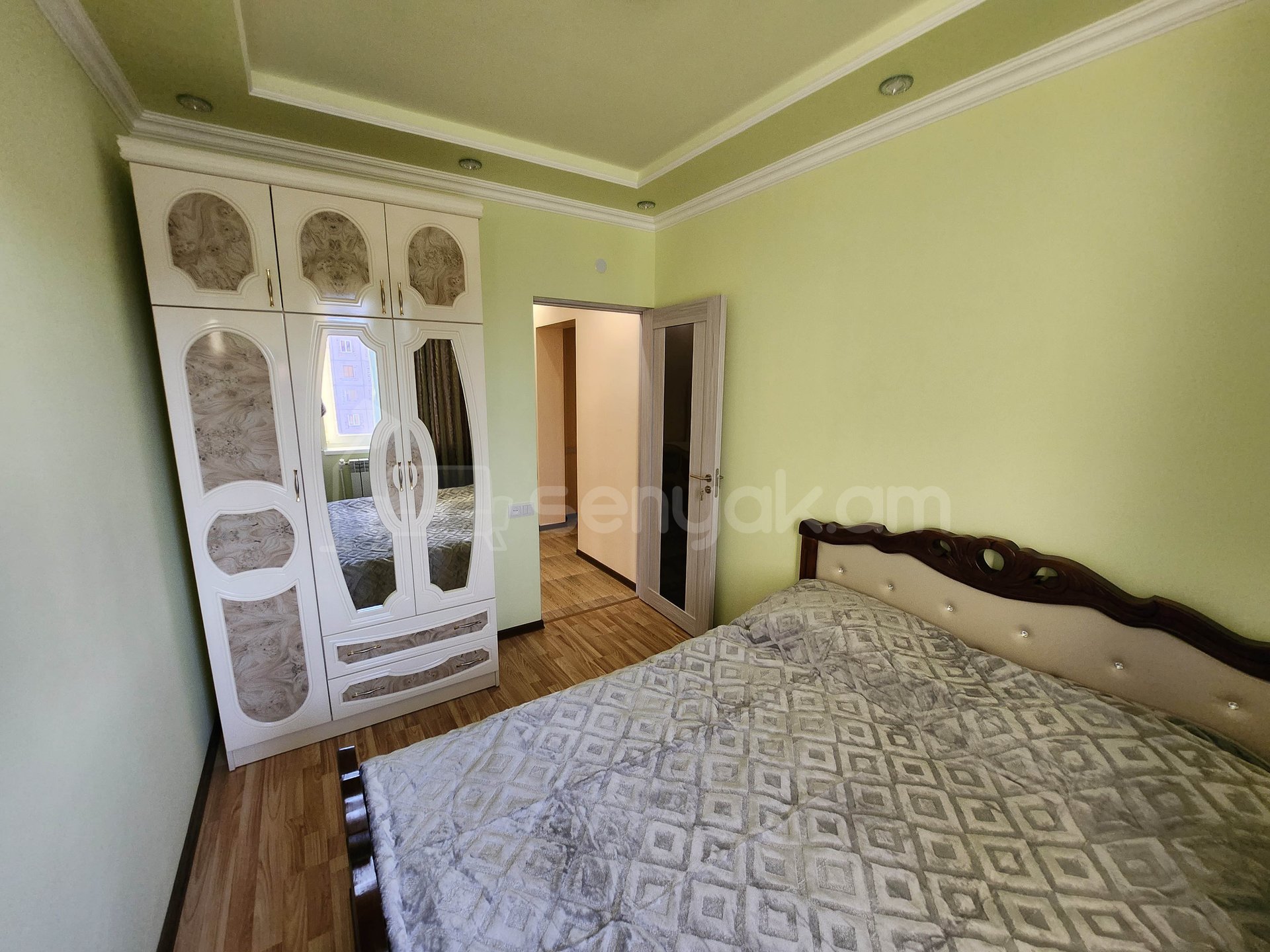 2 Սենյականոց Բնակարան, 50քմ, 7/9 հարկ, Դիզայներական Վերանորոգված, Կահավորված, Արևկող