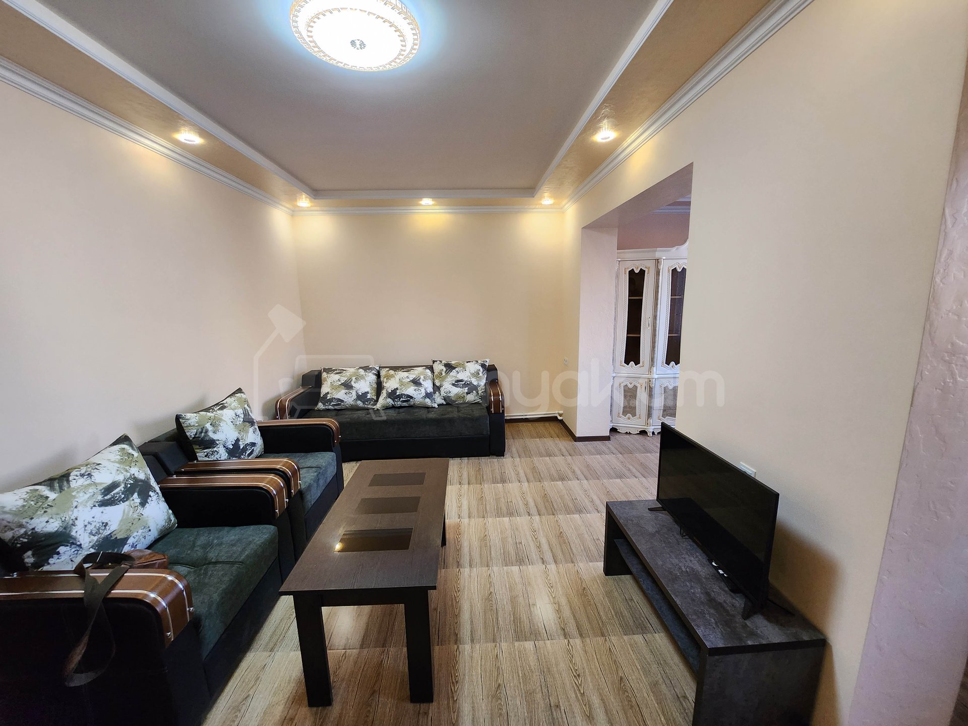 2 Սենյականոց Բնակարան, 50քմ, 7/9 հարկ, Դիզայներական Վերանորոգված, Կահավորված, Արևկող
