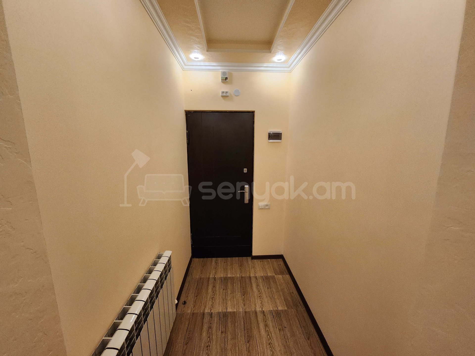 2 Սենյականոց Բնակարան, 50քմ, 7/9 հարկ, Դիզայներական Վերանորոգված, Կահավորված, Արևկող