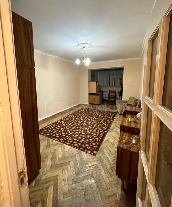 3 Սենյականոց Բնակարան Քարե Շենքում, 100քմ, 1/5 հարկ, Կոսմետիկ Վերանորոգված, Կահավորված