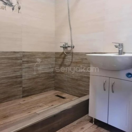 2 Սենյականոց Բնակարան, 50քմ, 4/9 հարկ, Կապիտալ Վերանորոգված, Կահավորված, Արևկող