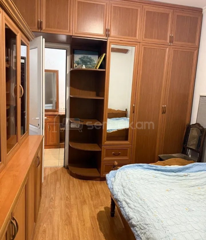 2 Սենյականոց Բնակարան Քարե Շենքում, 40քմ, 2/4 հարկ, Կապիտալ Վերանորոգված, Կահավորված