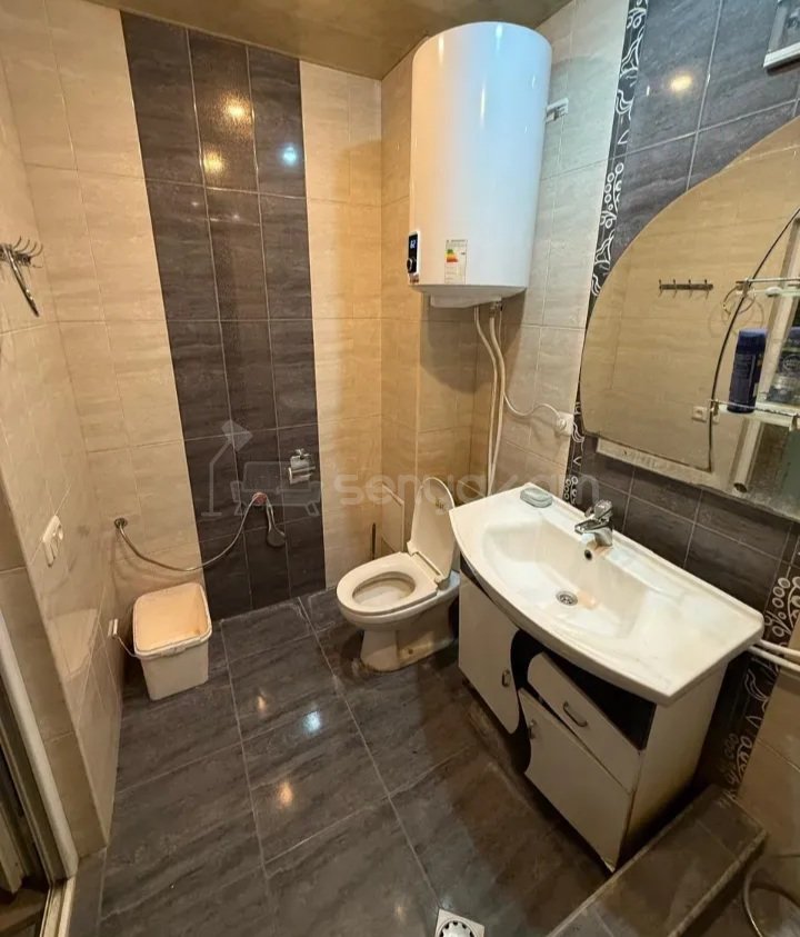 2 Սենյականոց Բնակարան Քարե Շենքում, 40քմ, 2/4 հարկ, Կապիտալ Վերանորոգված, Կահավորված