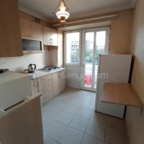 1 Սենյականոց Բնակարան Քարե Շենքում, 35քմ, 3/4 հարկ, Կապիտալ Վերանորոգված, Կահավորված, Արևկող