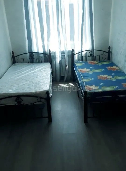 3 Սենյականոց Բնակարան Քարե Շենքում, 70քմ, 2/5 հարկ, Կապիտալ Վերանորոգված, Կահավորված