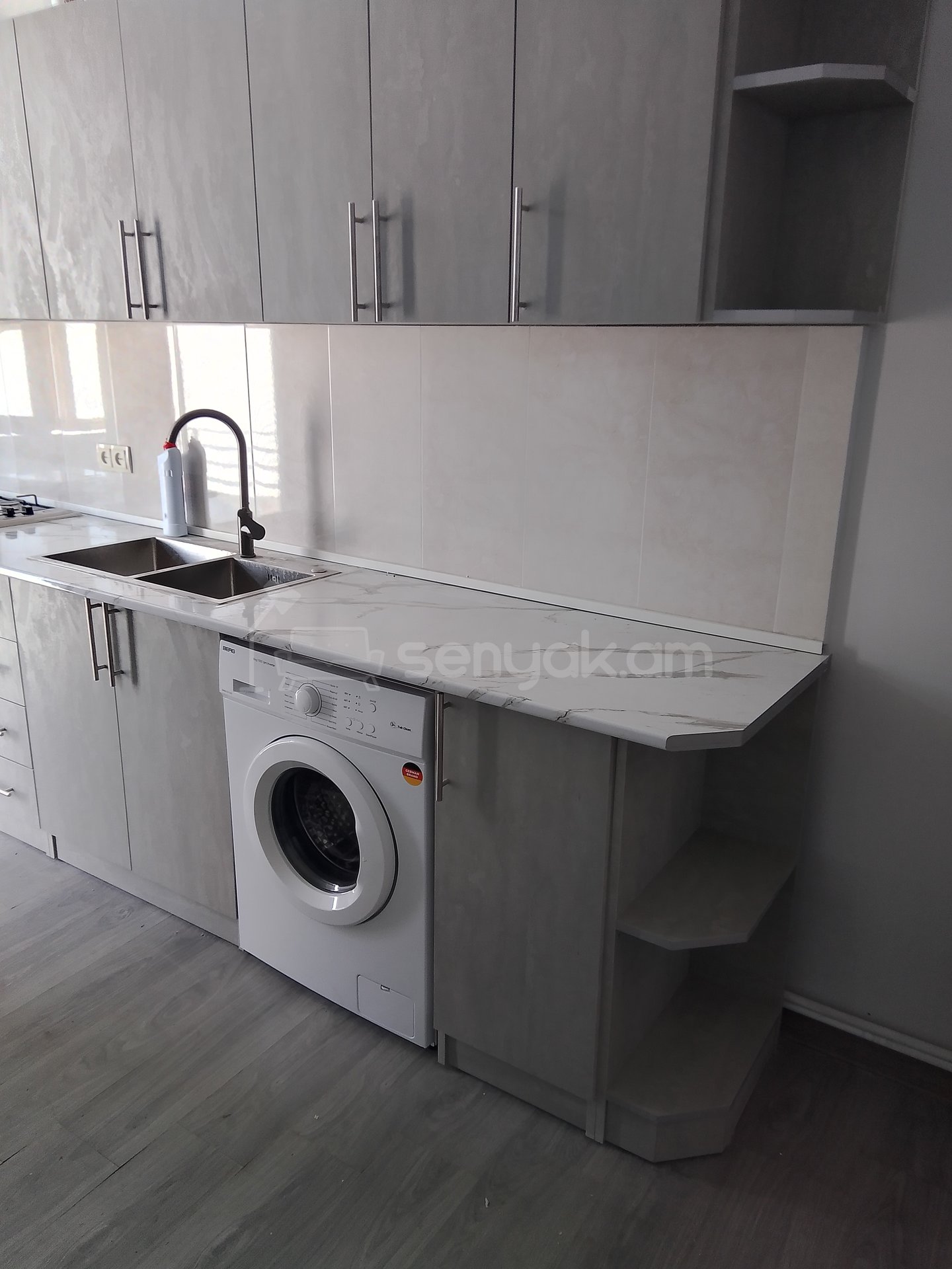 2 Սենյականոց Բնակարան Նորակառույց Քարե Շենքում, 50քմ, 2/2 հարկ, Կապիտալ Վերանորոգված, Մասամբ Կահավորված, Արևկող