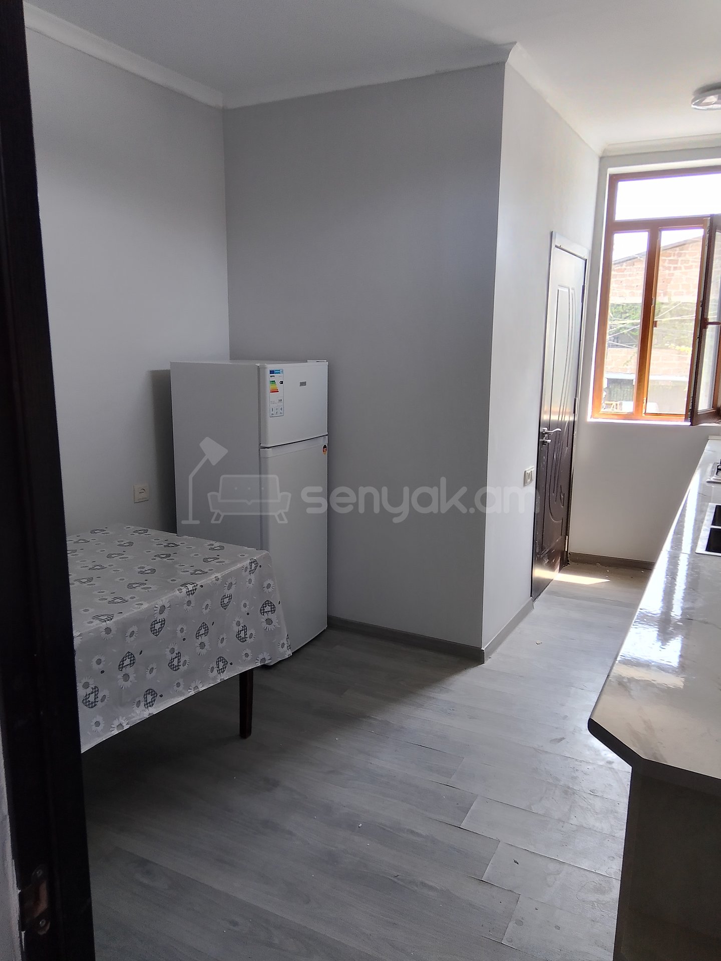 2 Սենյականոց Բնակարան Նորակառույց Քարե Շենքում, 50քմ, 2/2 հարկ, Կապիտալ Վերանորոգված, Մասամբ Կահավորված, Արևկող