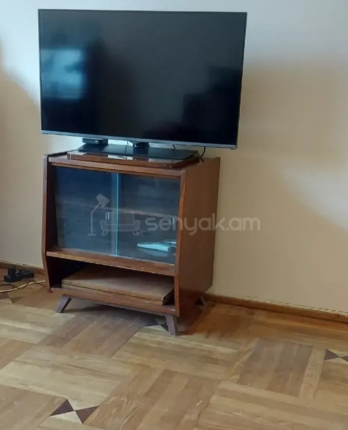 2 Սենյականոց Բնակարան Քարե Շենքում, 65քմ, 4/4 հարկ, Կապիտալ Վերանորոգված, Կահավորված