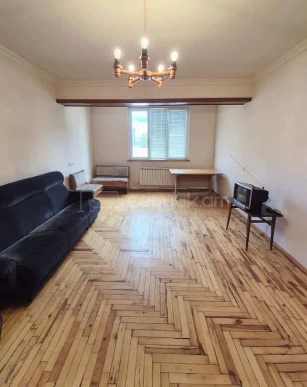 1 Սենյականոց Բնակարան Քարե Շենքում, 48քմ, 4/5 հարկ, Կոսմետիկ Վերանորոգված