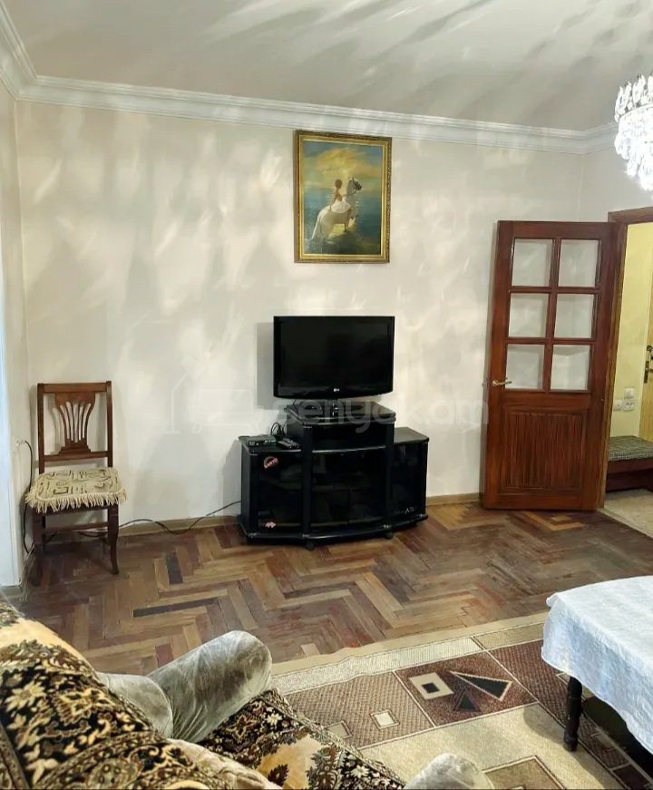 3 Սենյականոց Բնակարան, 85քմ, 6/9 հարկ, Կապիտալ Վերանորոգված, Կահավորված, Արևկող
