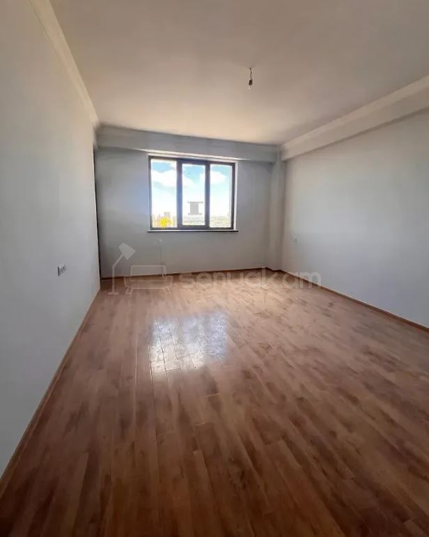 4 Սենյականոց Բնակարան Նորակառույցում, 122քմ, 9/15 հարկ, Կապիտալ Վերանորոգված