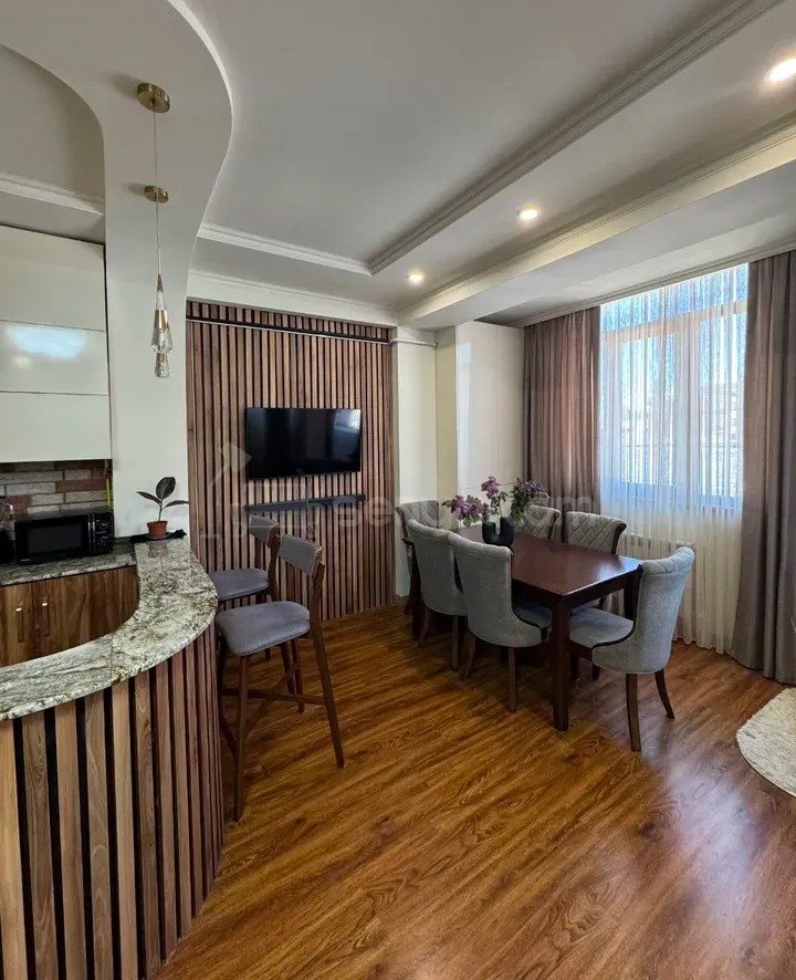 3 Սենյականոց Բնակարան Նորակառույցում, 75քմ, 2/5 հարկ, Կապիտալ Վերանորոգված