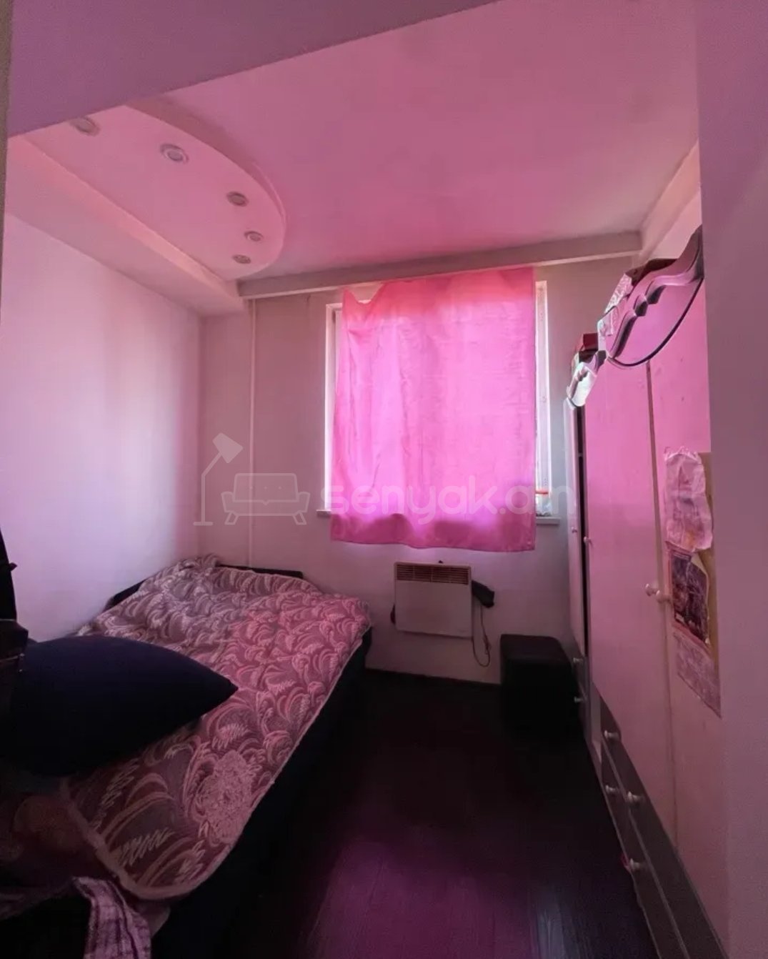 3 Սենյականոց Բնակարան Քարե Շենքում, 45քմ, 5/5 հարկ, Դիզայներական Վերանորոգված