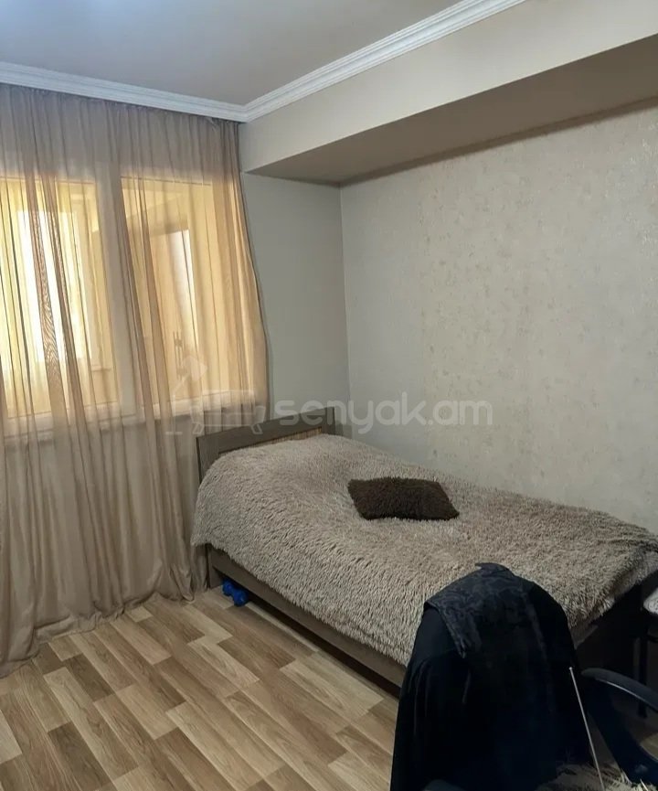 4 Սենյականոց Բնակարան, 110քմ, 8/10 հարկ, Կապիտալ Վերանորոգված