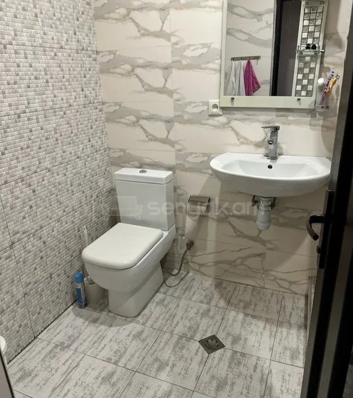 4 Սենյականոց Բնակարան, 110քմ, 8/10 հարկ, Կապիտալ Վերանորոգված