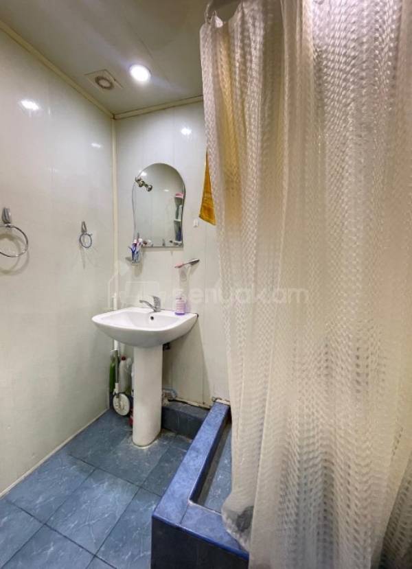 2 Սենյականոց Բնակարան, 48քմ, 5/9 հարկ, Կոսմետիկ Վերանորոգված, Կահավորված, Արևկող