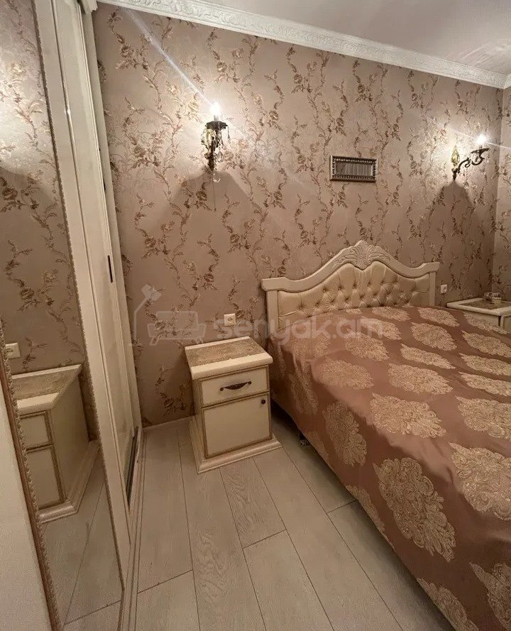 3 Սենյականոց Բնակարան Նորակառույց Քարե Շենքում, 93քմ, 5/5 հարկ, Կապիտալ Վերանորոգված