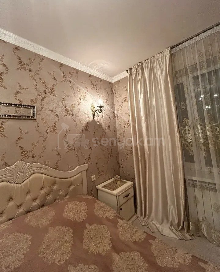 3 Սենյականոց Բնակարան Նորակառույց Քարե Շենքում, 93քմ, 5/5 հարկ, Կապիտալ Վերանորոգված