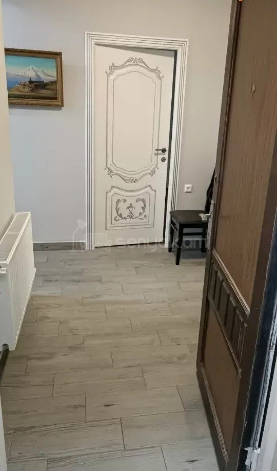 4 Սենյականոց Բնակարան, 87քմ, 1/9 հարկ, Կապիտալ Վերանորոգված