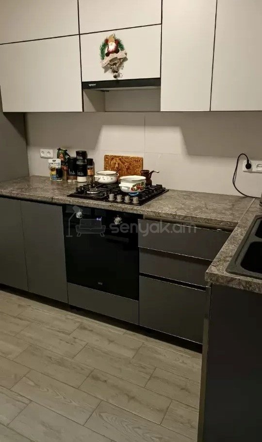 4 Սենյականոց Բնակարան, 87քմ, 1/9 հարկ, Կապիտալ Վերանորոգված