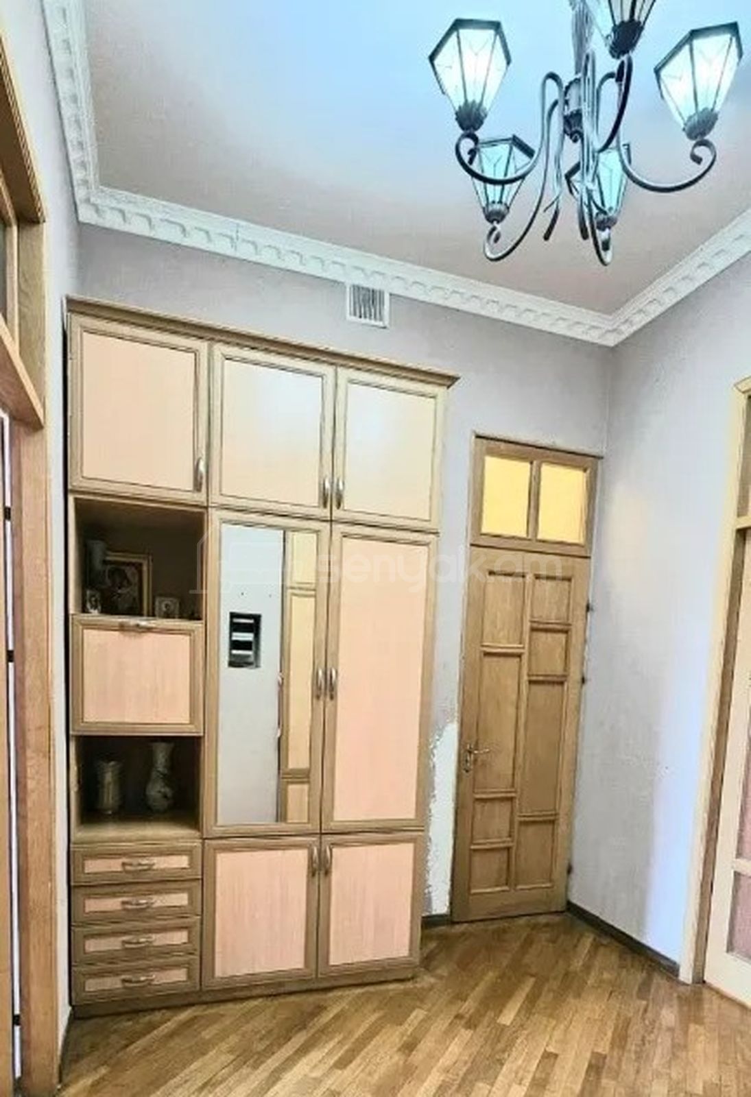 3 Սենյականոց Բնակարան Քարե Շենքում, 78քմ, 4/5 հարկ, Կապիտալ Վերանորոգված