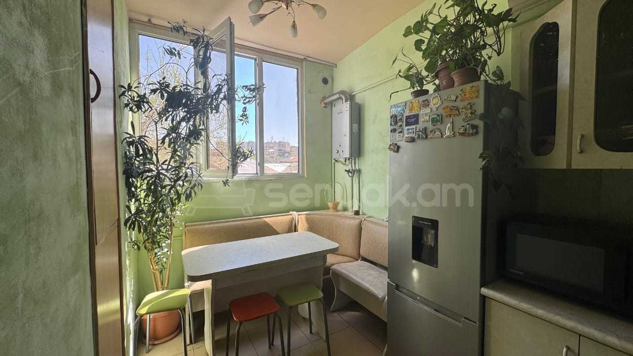 3 Սենյականոց Բնակարան, 73քմ, 2/12 հարկ, Զրոյական Վիճակում