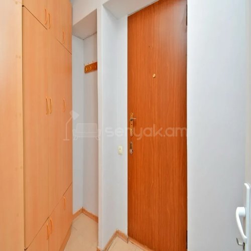 1 Սենյականոց Բնակարան Քարե Շենքում, 28քմ, 1/4 հարկ, Կապիտալ Վերանորոգված, Կահավորված, Արևկող