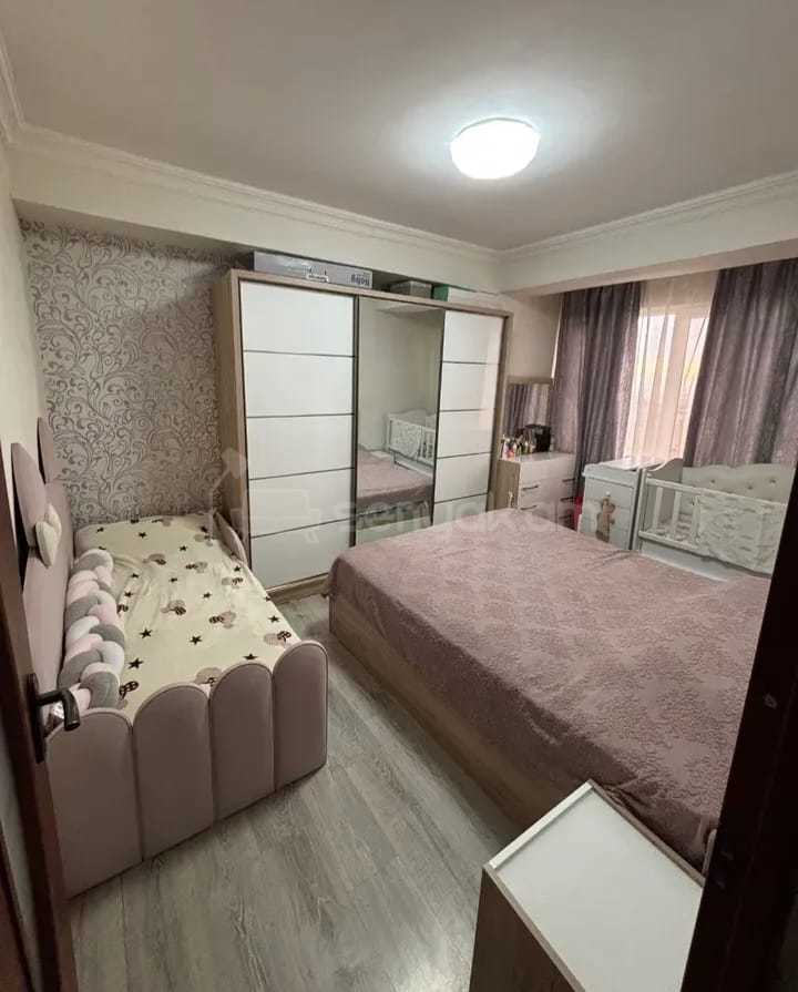 3 Սենյականոց Բնակարան, 79քմ, 13/14 հարկ, Նորմալ Վիճակում