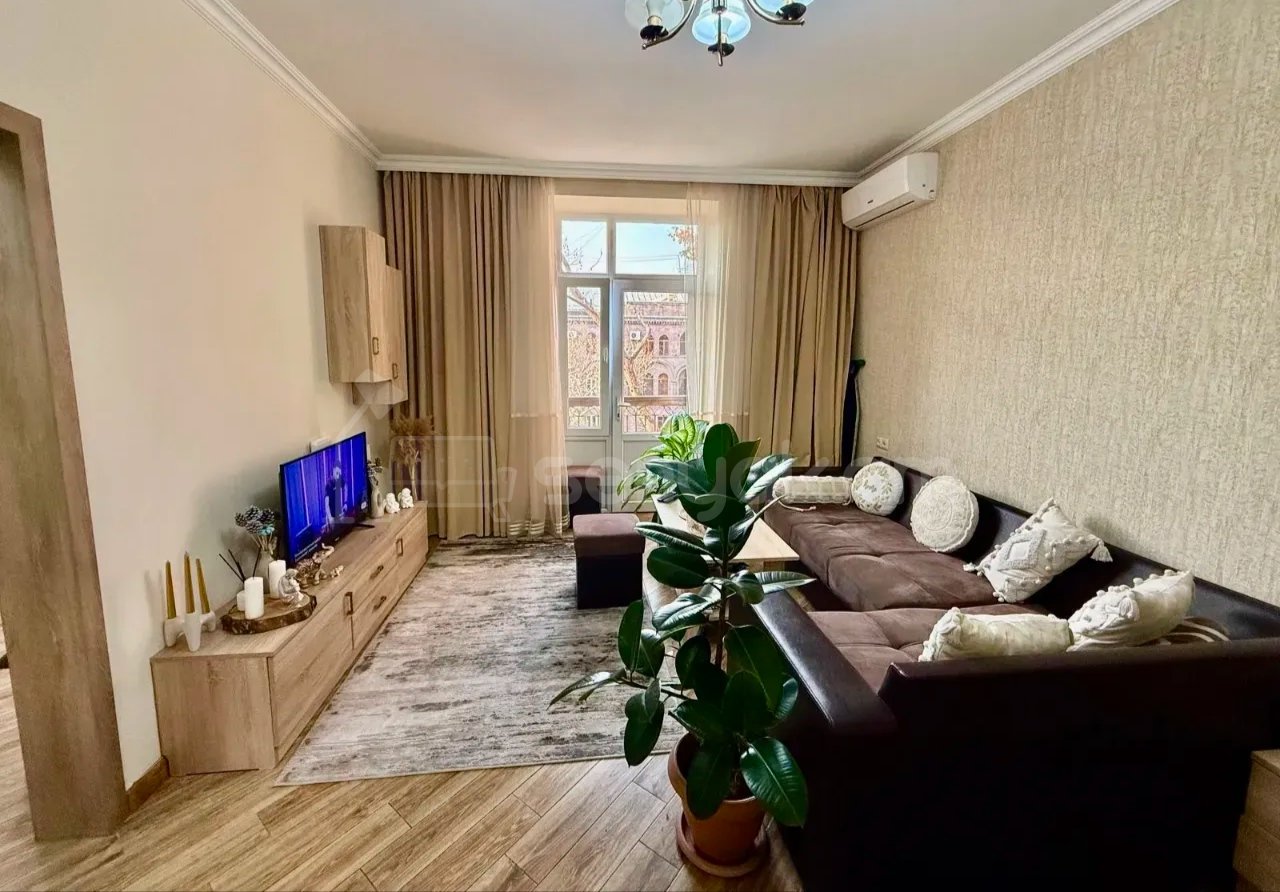 2 Սենյականոց Բնակարան, 38քմ, 4/5 հարկ, Կապիտալ Վերանորոգված