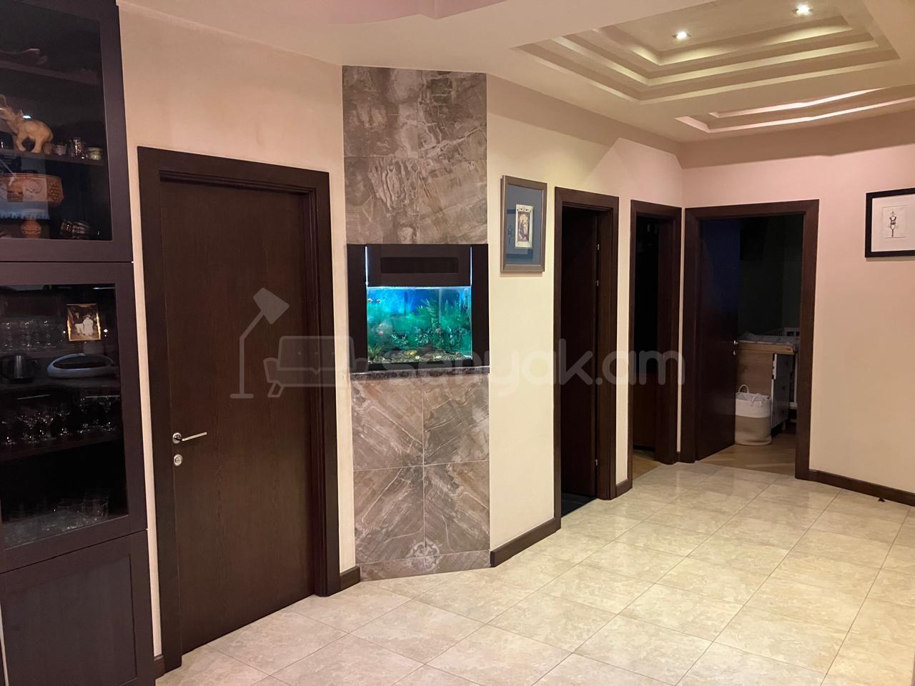 4 Սենյականոց Բնակարան Նորակառույցում, 93քմ, 5/17 հարկ, Կապիտալ Վերանորոգված, Կահավորված