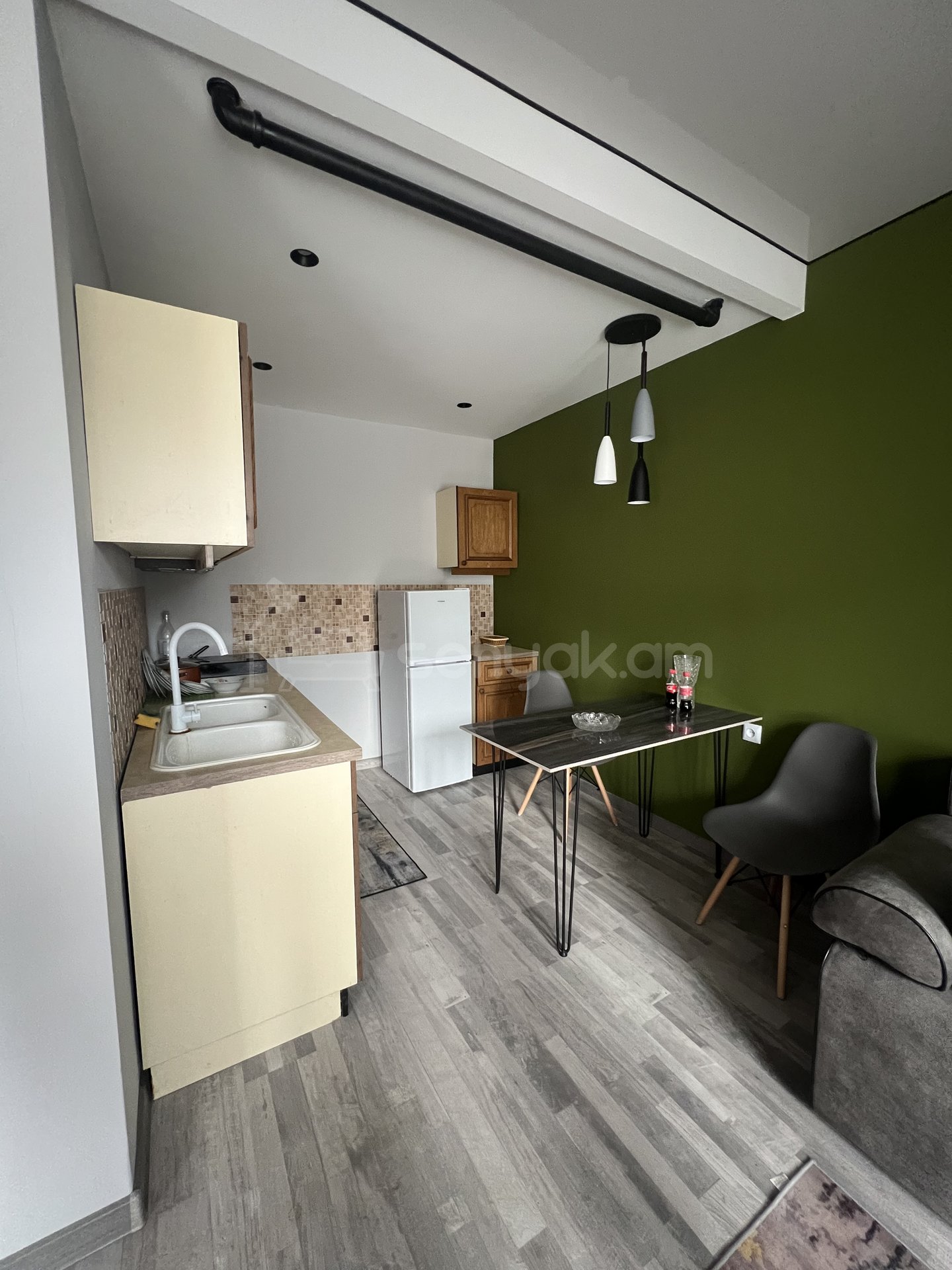 2 Սենյականոց Բնակարան Նորակառույց Քարե Շենքում, 45քմ, 2/5 հարկ, Դիզայներական Վերանորոգված, Կահավորված, Արևկող