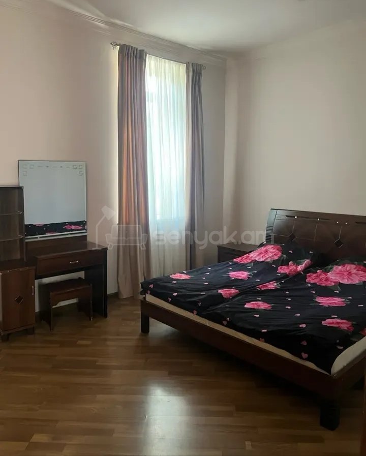 2 Սենյականոց Բնակարան, 60քմ, 3/5 հարկ, Կապիտալ Վերանորոգված