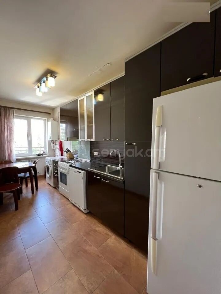 3 Սենյականոց Բնակարան, 72քմ, 8/9 հարկ, Կապիտալ Վերանորոգված