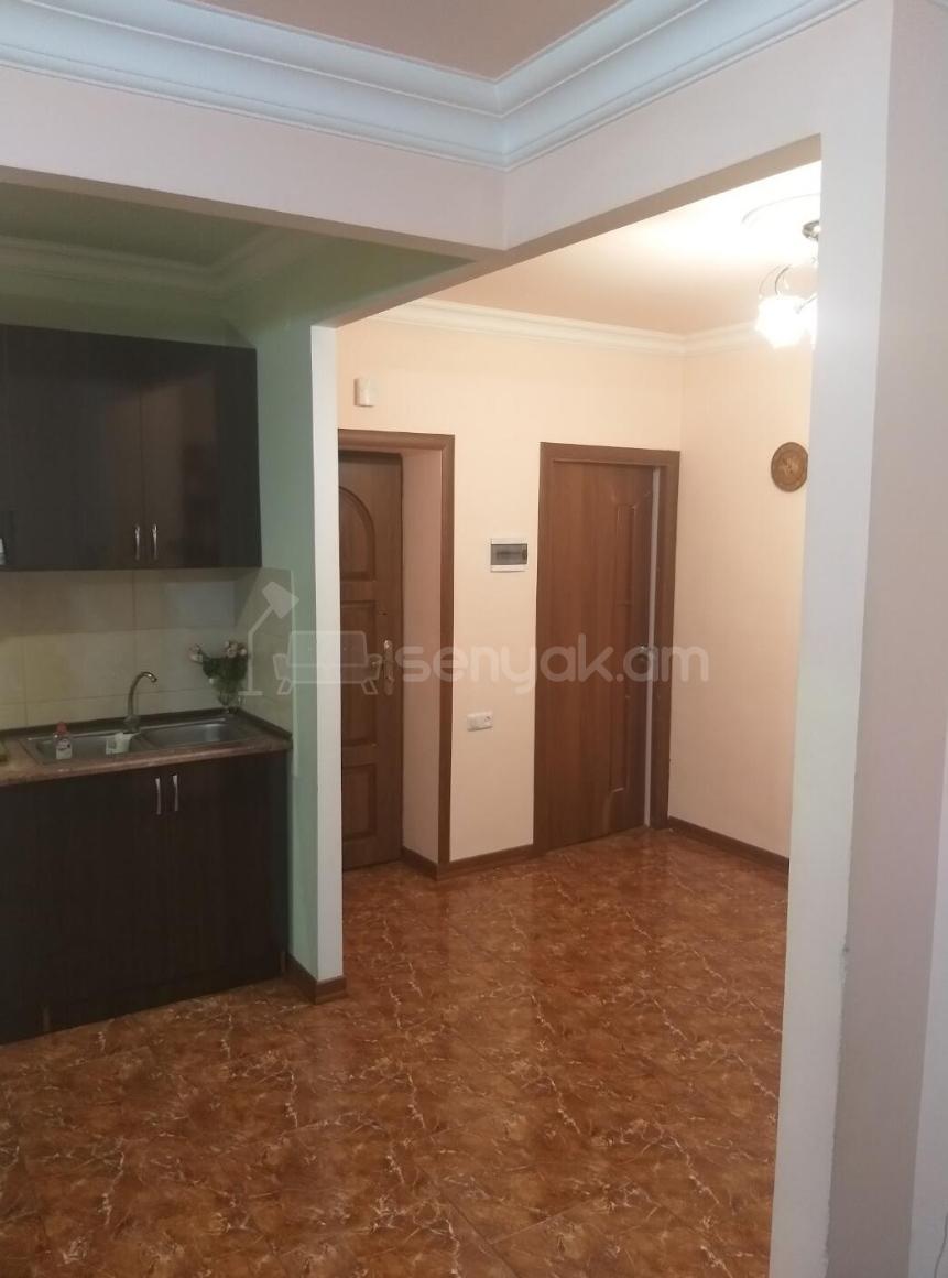 5 Սենյականոց Բնակարան, 124քմ, 5/5 հարկ, Կապիտալ Վերանորոգված