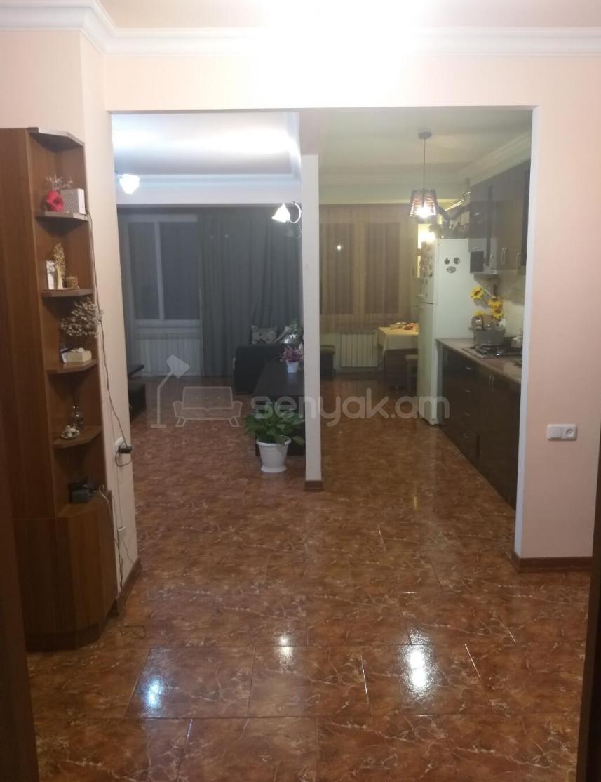 5 Սենյականոց Բնակարան, 124քմ, 5/5 հարկ, Կապիտալ Վերանորոգված