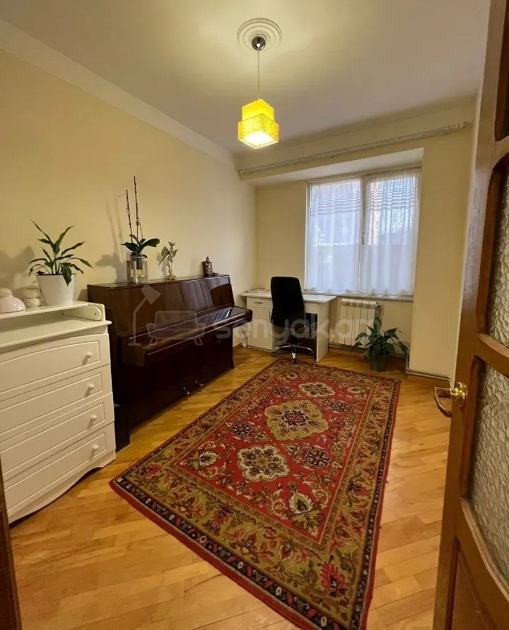 4 Սենյականոց Բնակարան, 89քմ, 2/9 հարկ, Կապիտալ Վերանորոգված