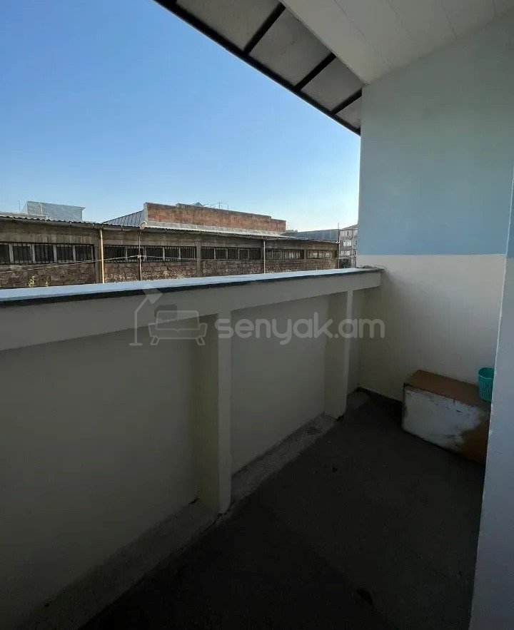 4 Սենյականոց Բնակարան, 89քմ, 2/9 հարկ, Կապիտալ Վերանորոգված